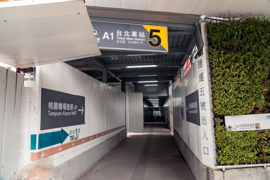 Taipei Main Station Exit 5 financial transition